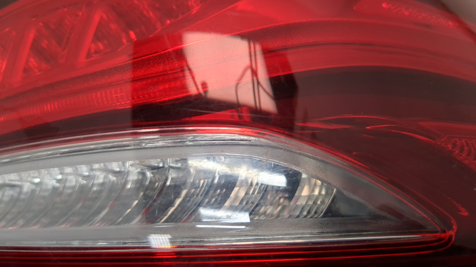 Фонарь задний правый