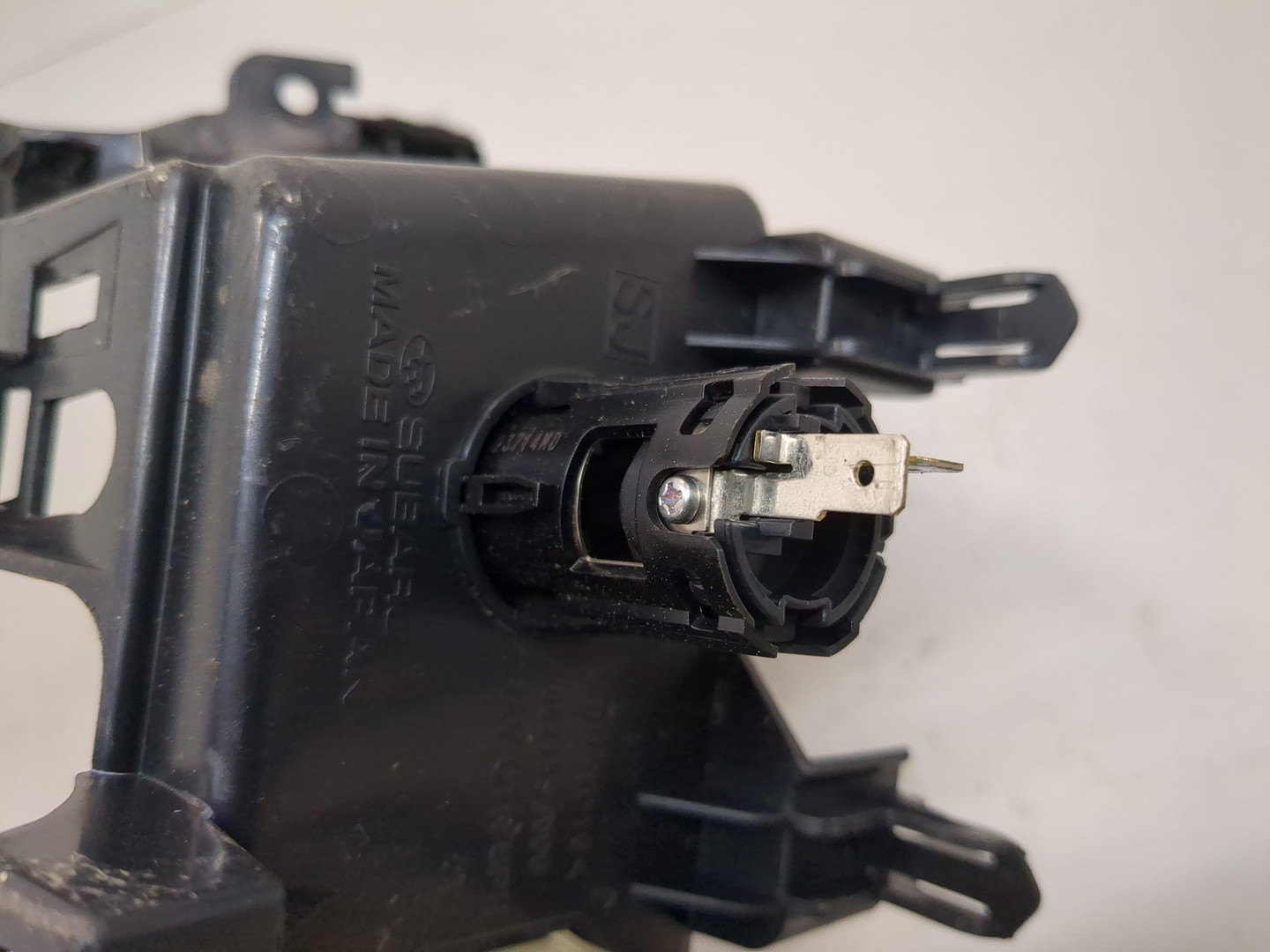 Гнездо AUX / USB IN