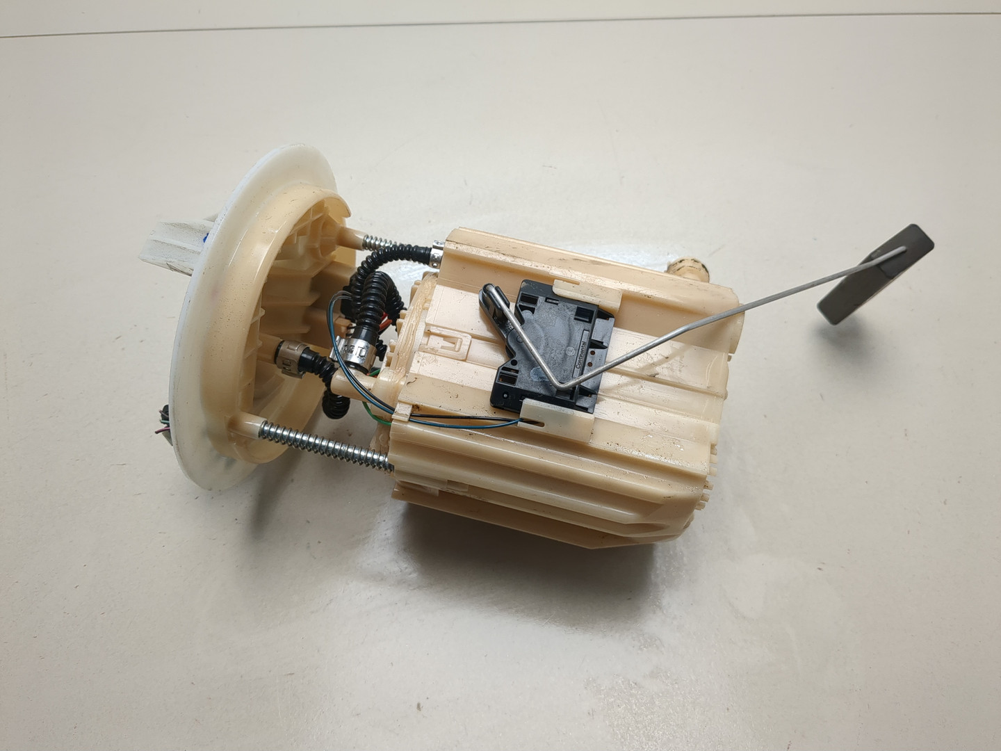 Насос топливный электрический