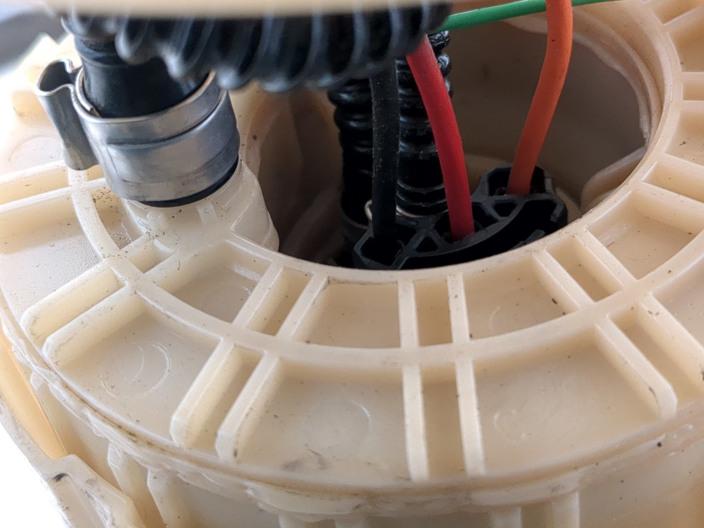 Насос топливный электрический