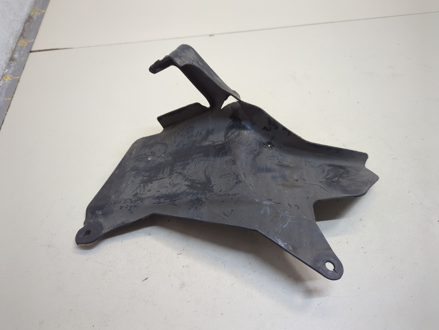 Кожух рулевой колонки