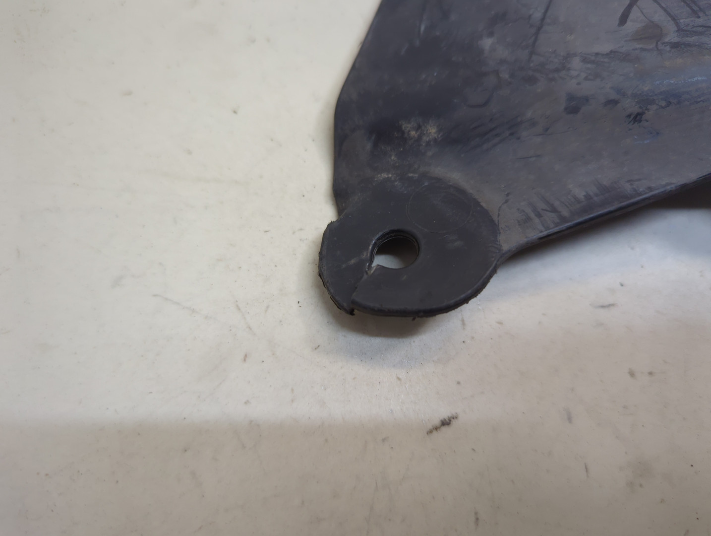 Кожух рулевой колонки