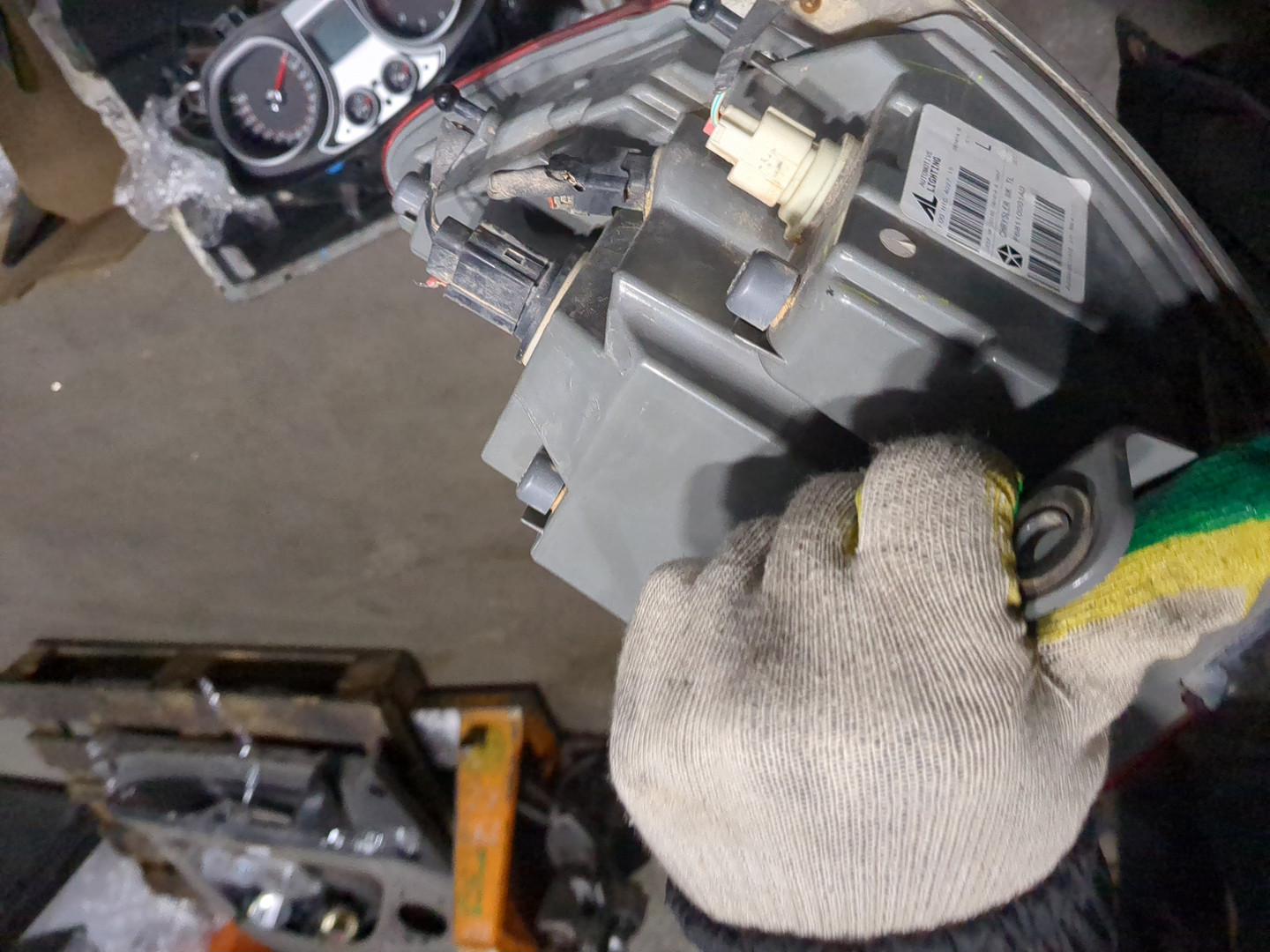 Фонарь задний левый