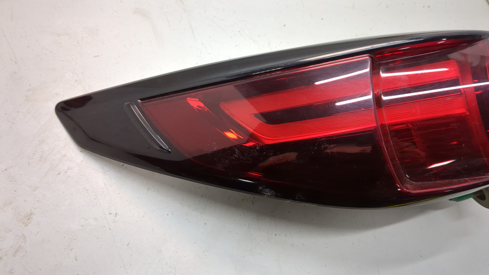 Фонарь задний левый