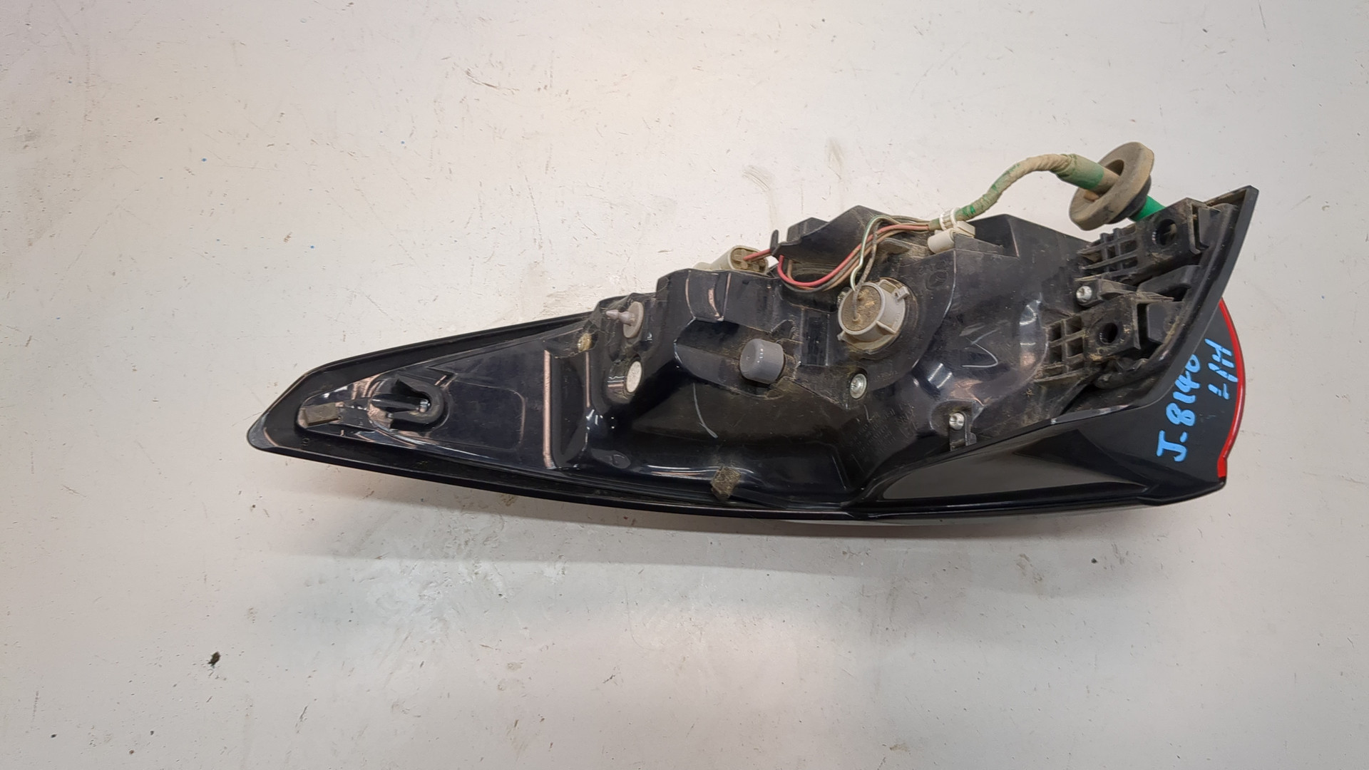 Фонарь задний левый