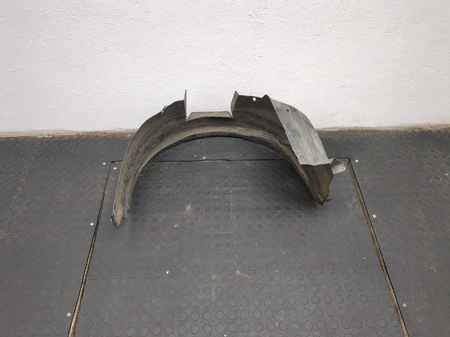 Локер передний левый