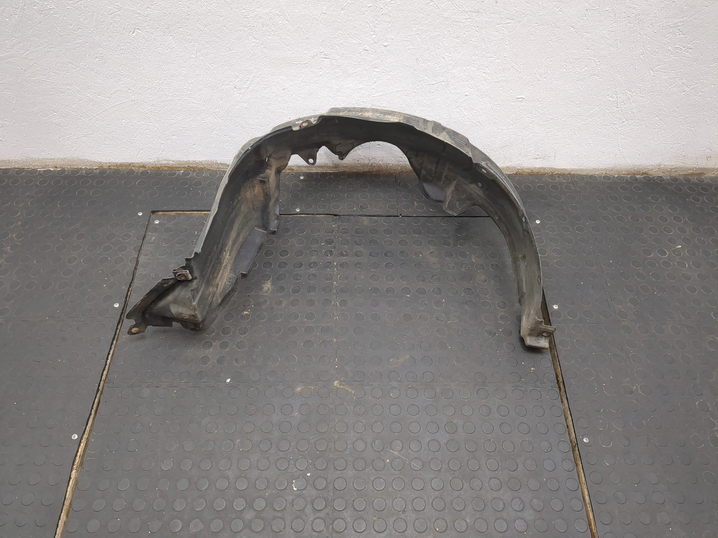 Локер передний левый