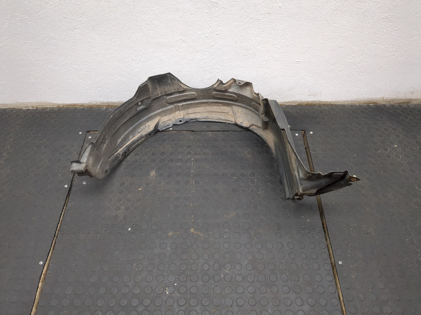 Локер передний левый