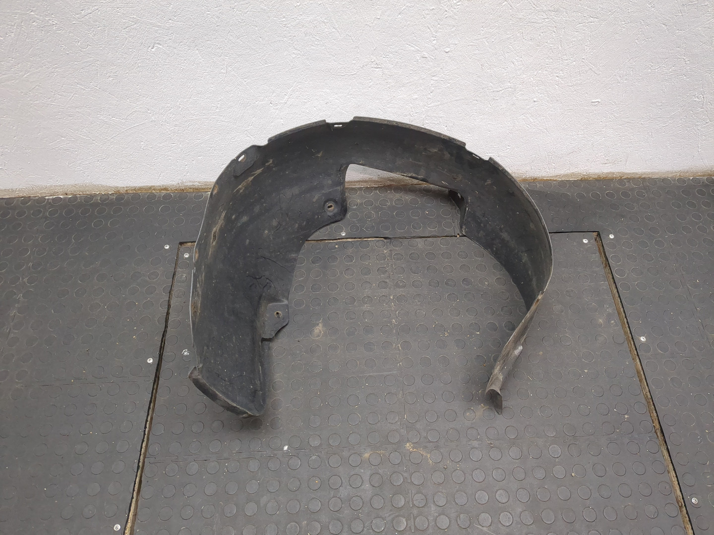 Локер передний левый