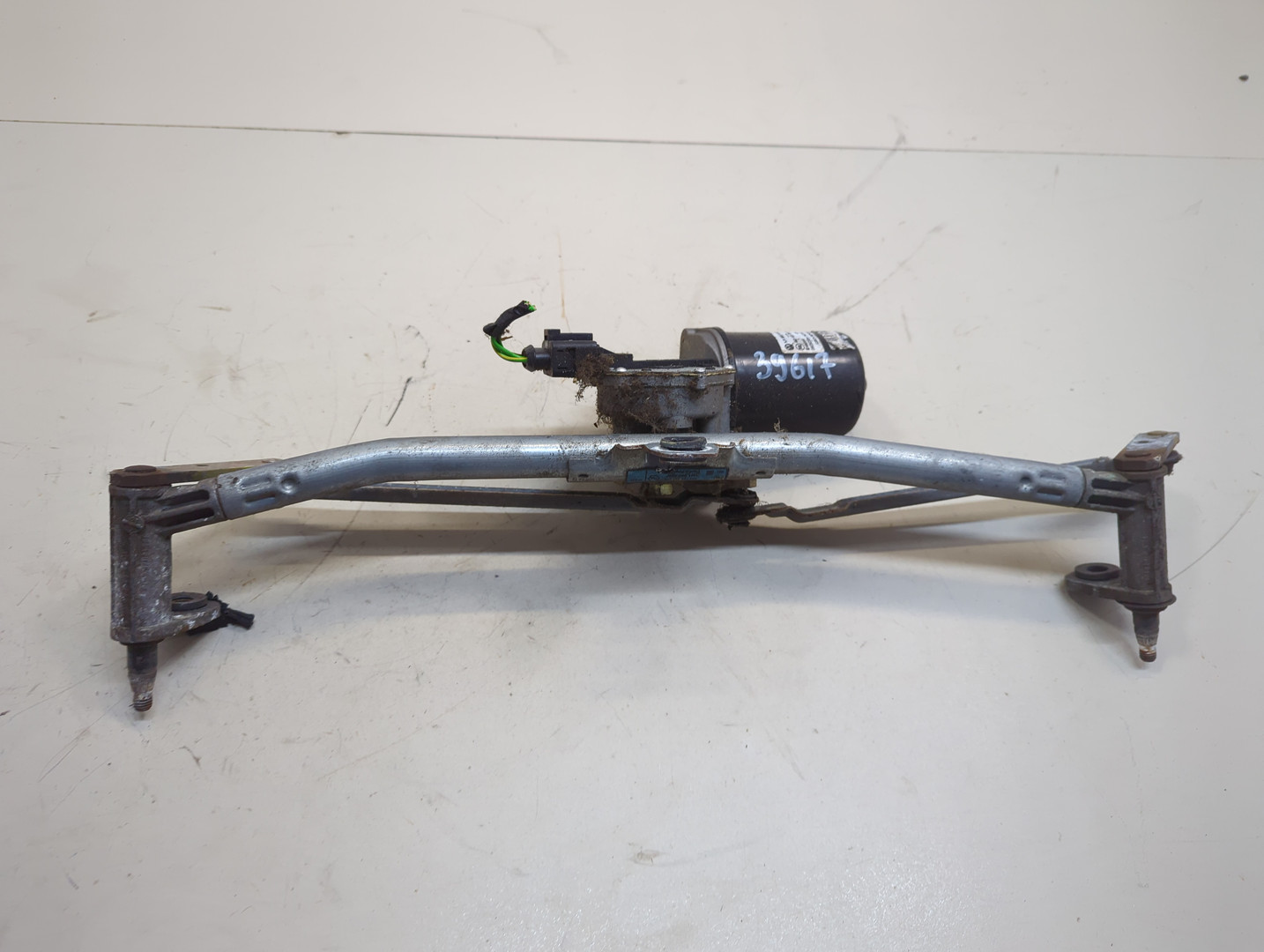 Трапеция стеклоочистителей