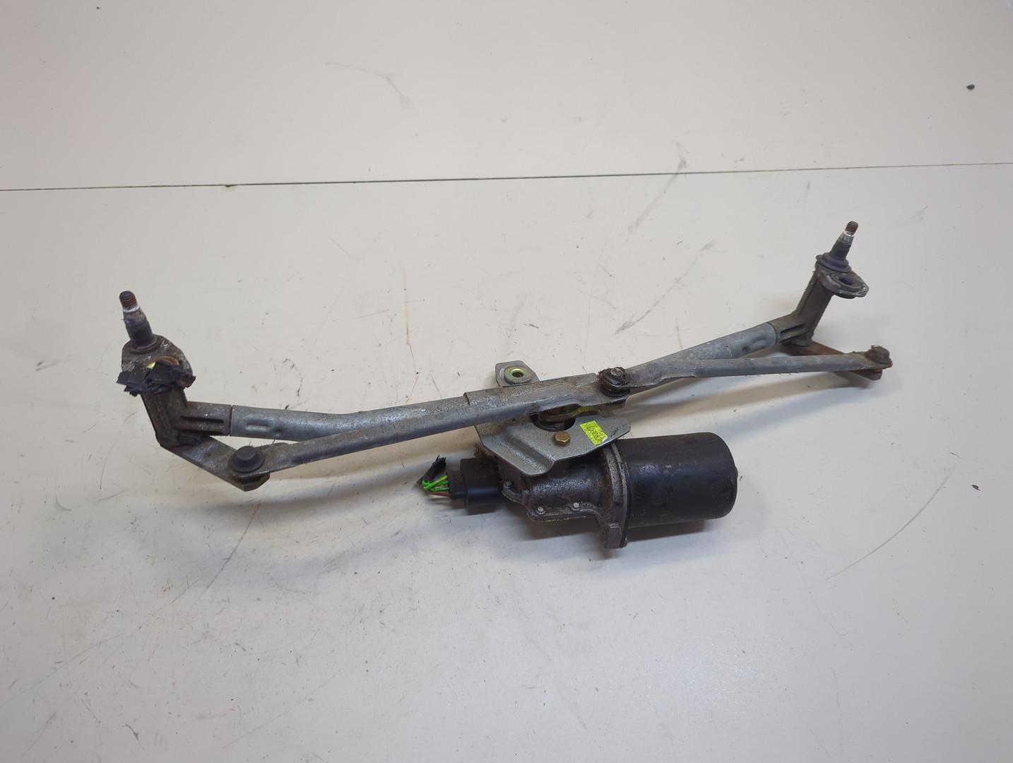 Трапеция стеклоочистителей