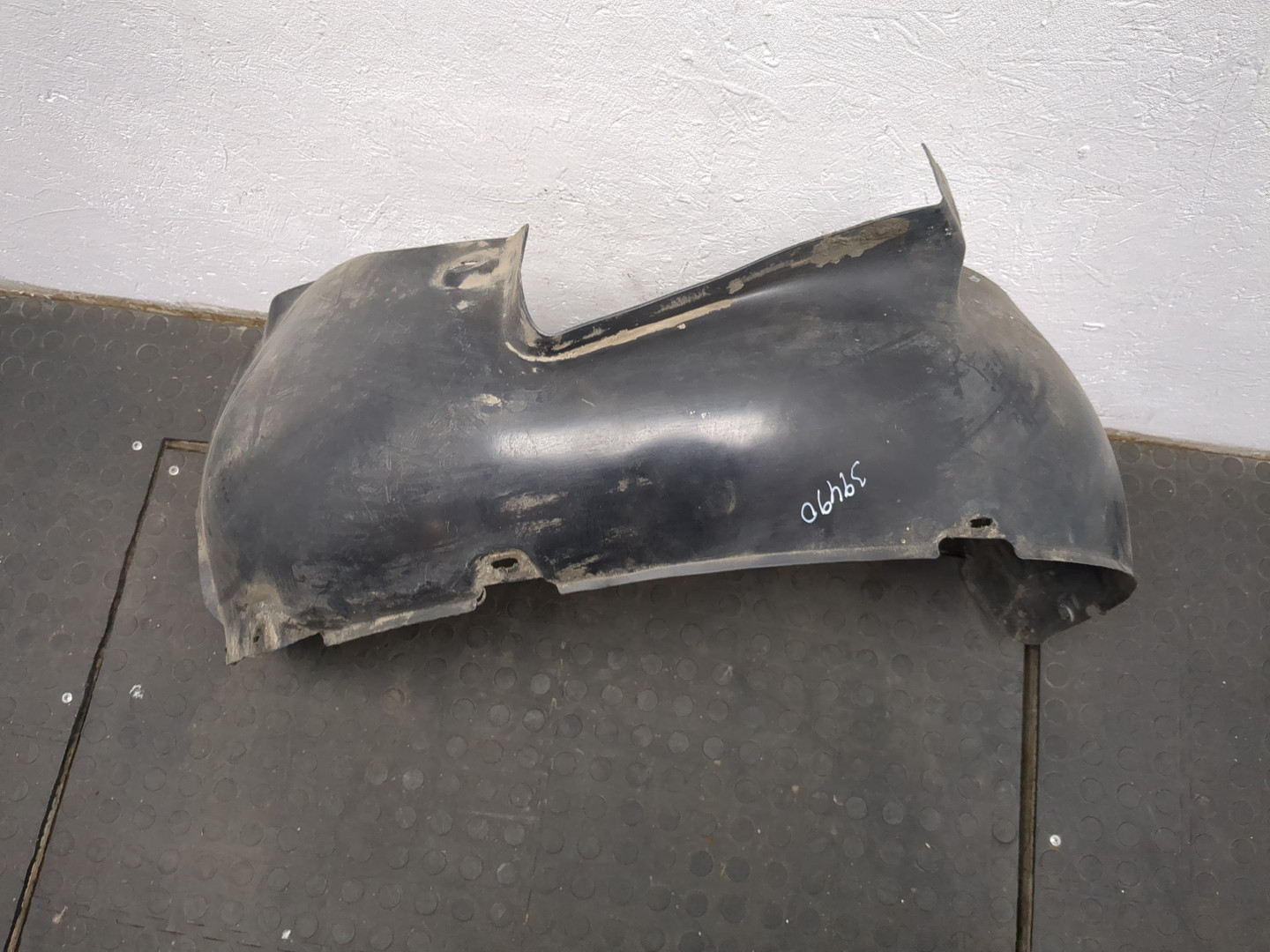 Локер передний левый