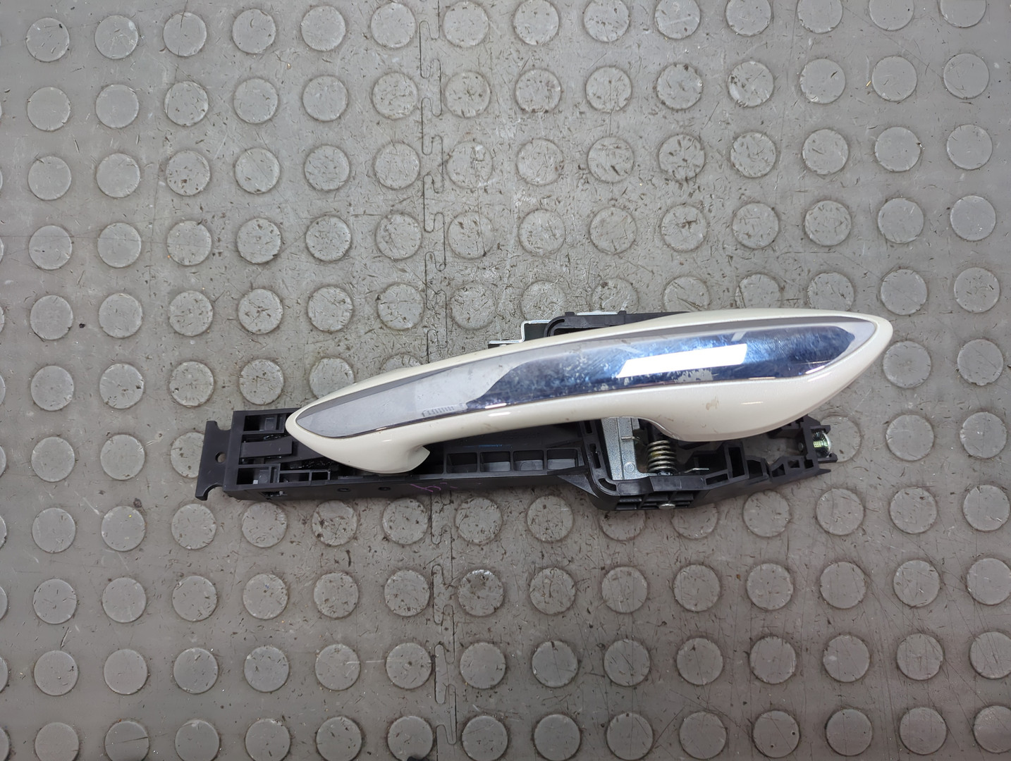 Ручка двери наружная