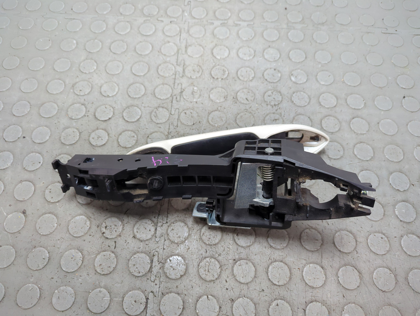 Ручка двери наружная