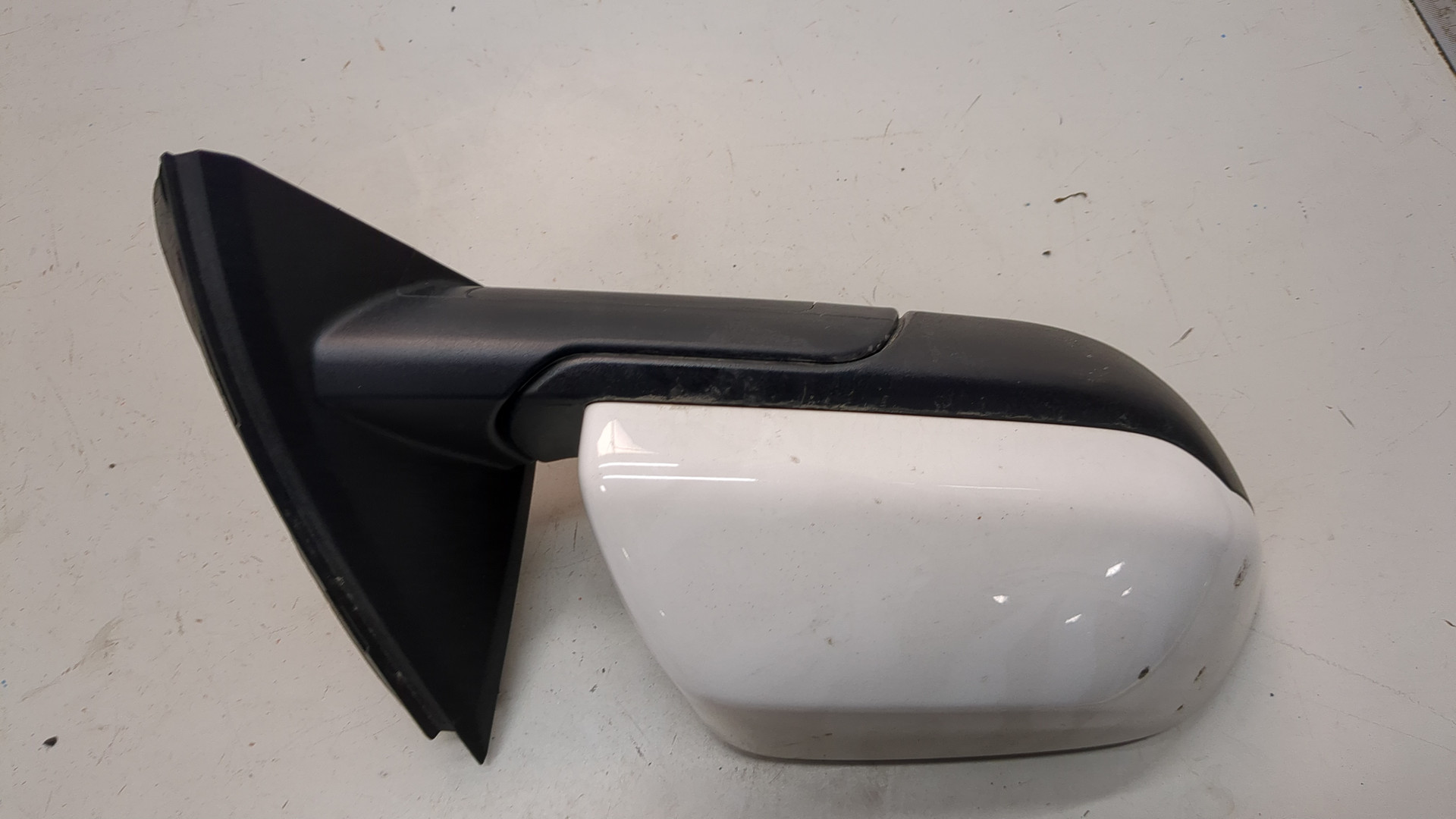 Зеркало правое электрическое