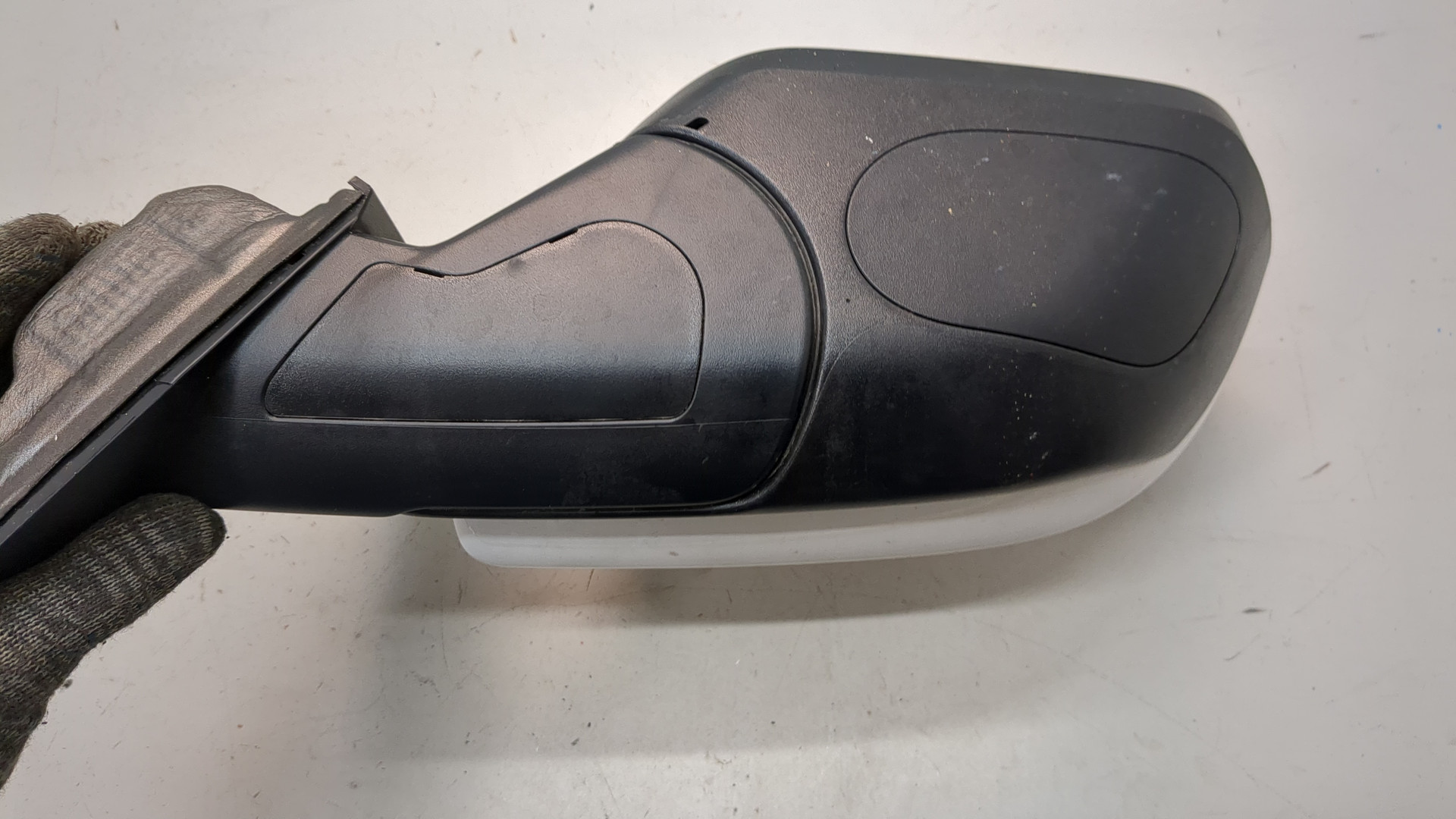 Зеркало правое электрическое