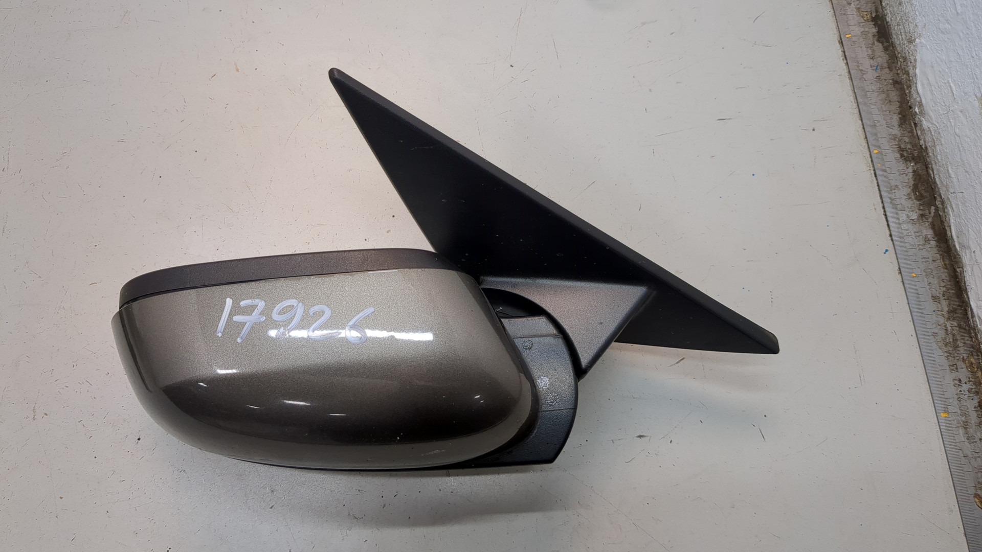 Зеркало правое электрическое