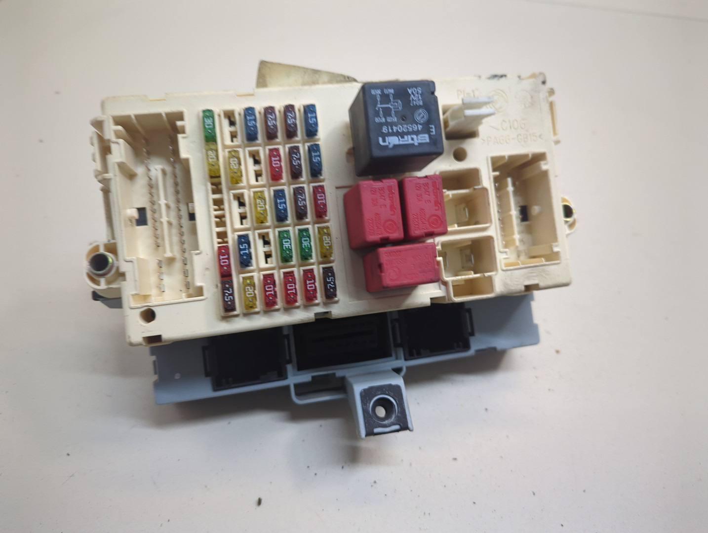 Блок предохранителей