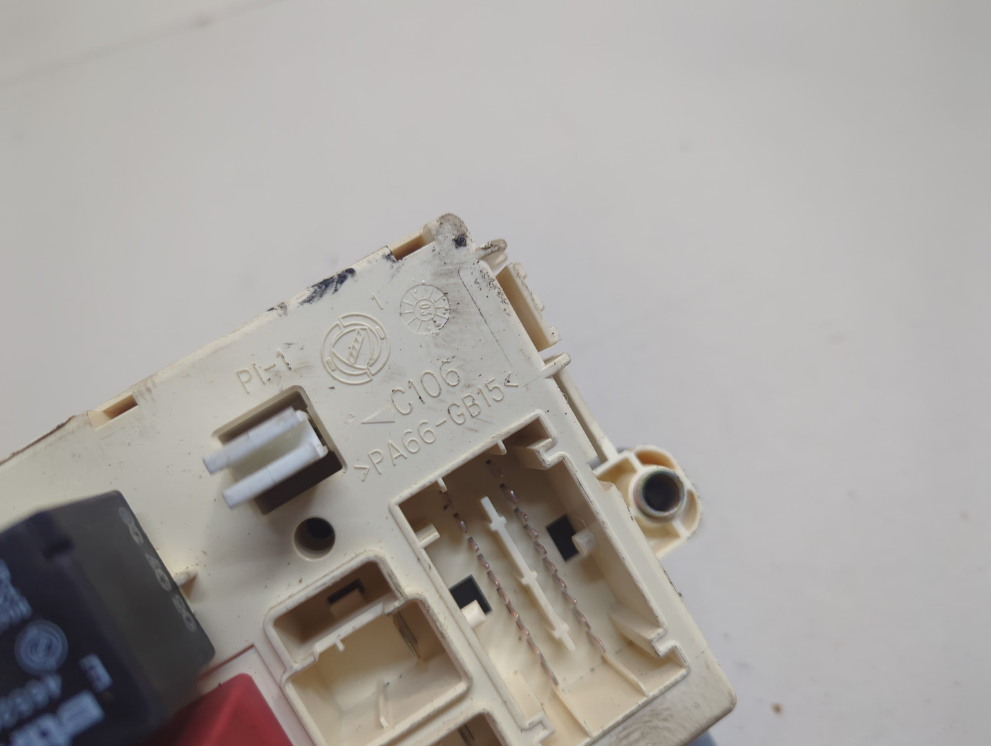 Блок предохранителей