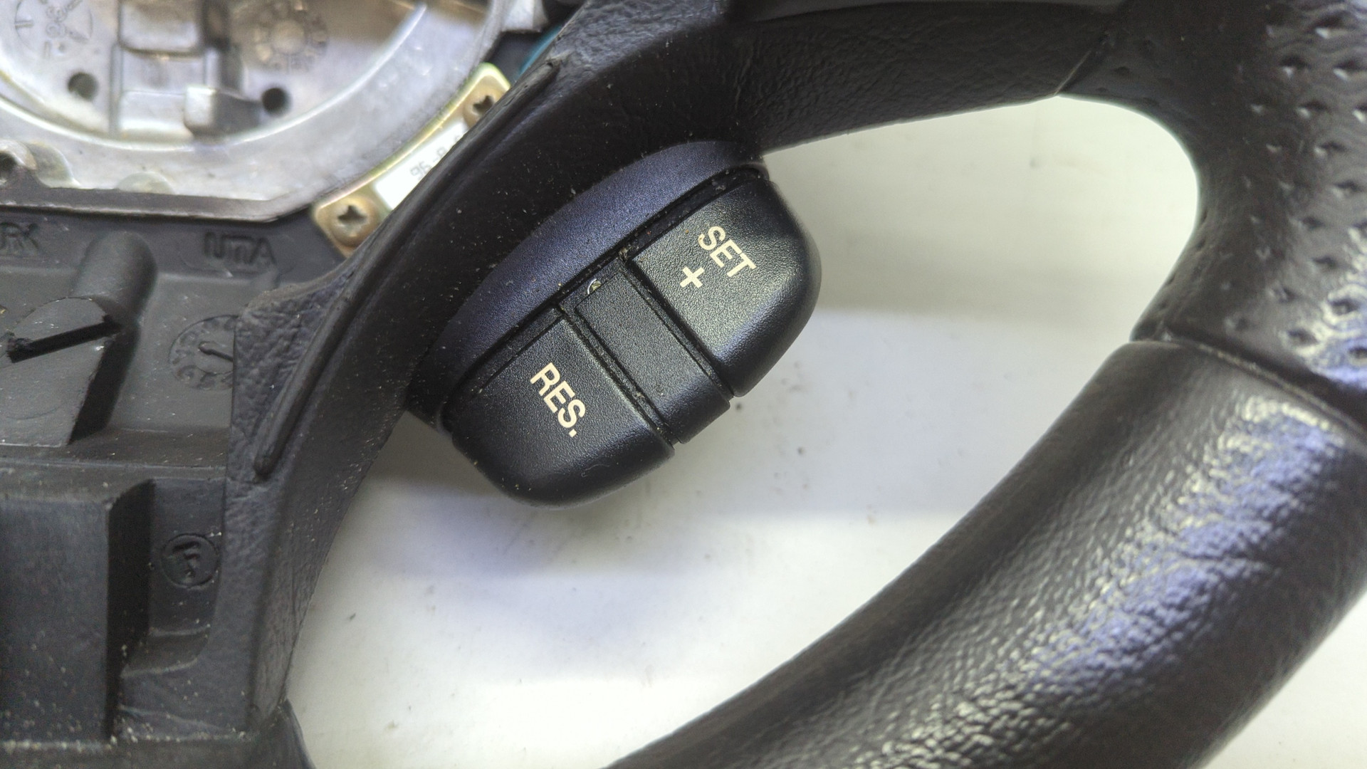 Рулевое колесо (руль)