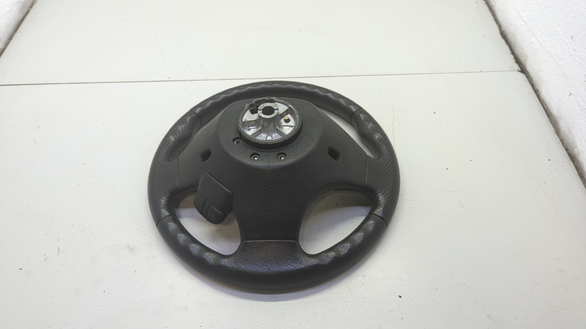 Рулевое колесо (руль)