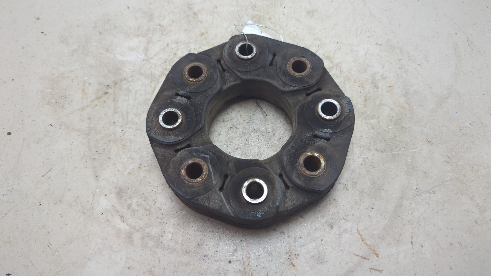 Муфта эластичная карданного вала