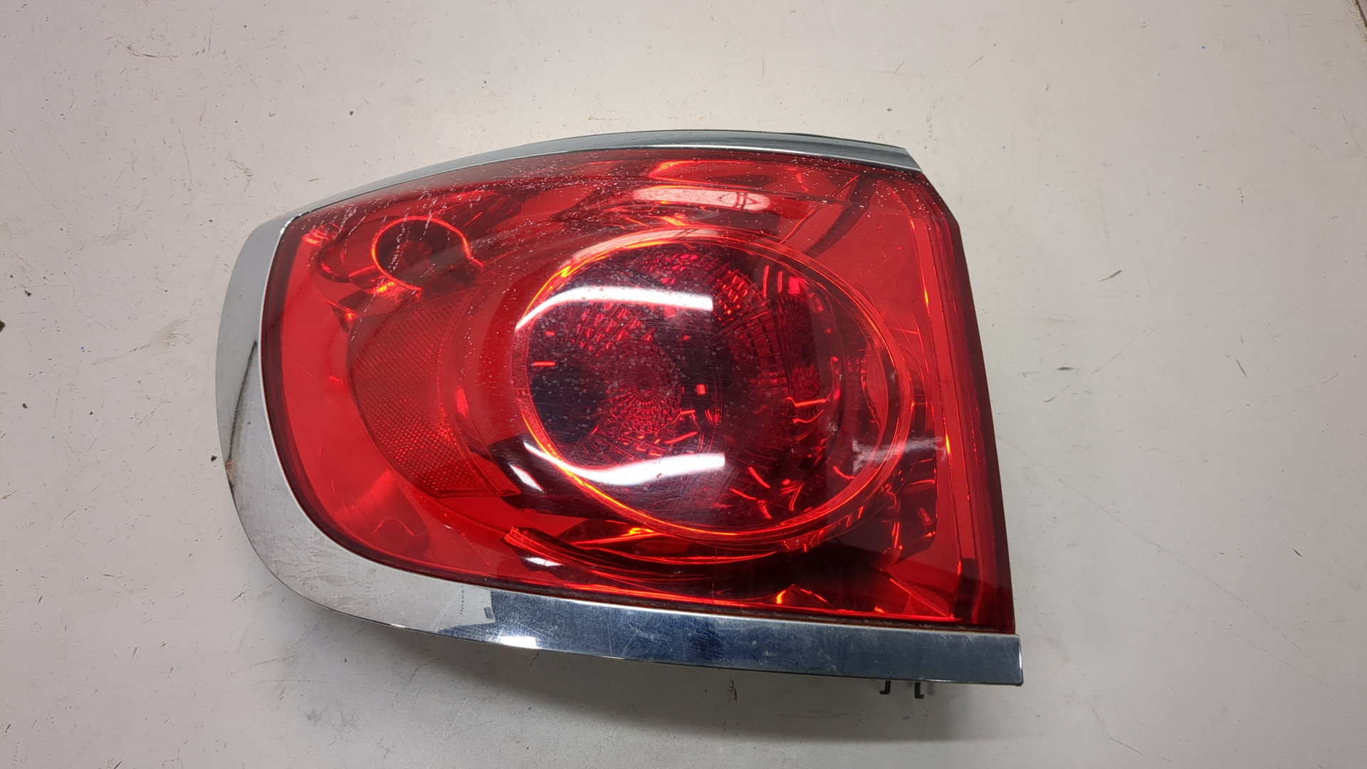 Фонарь задний левый