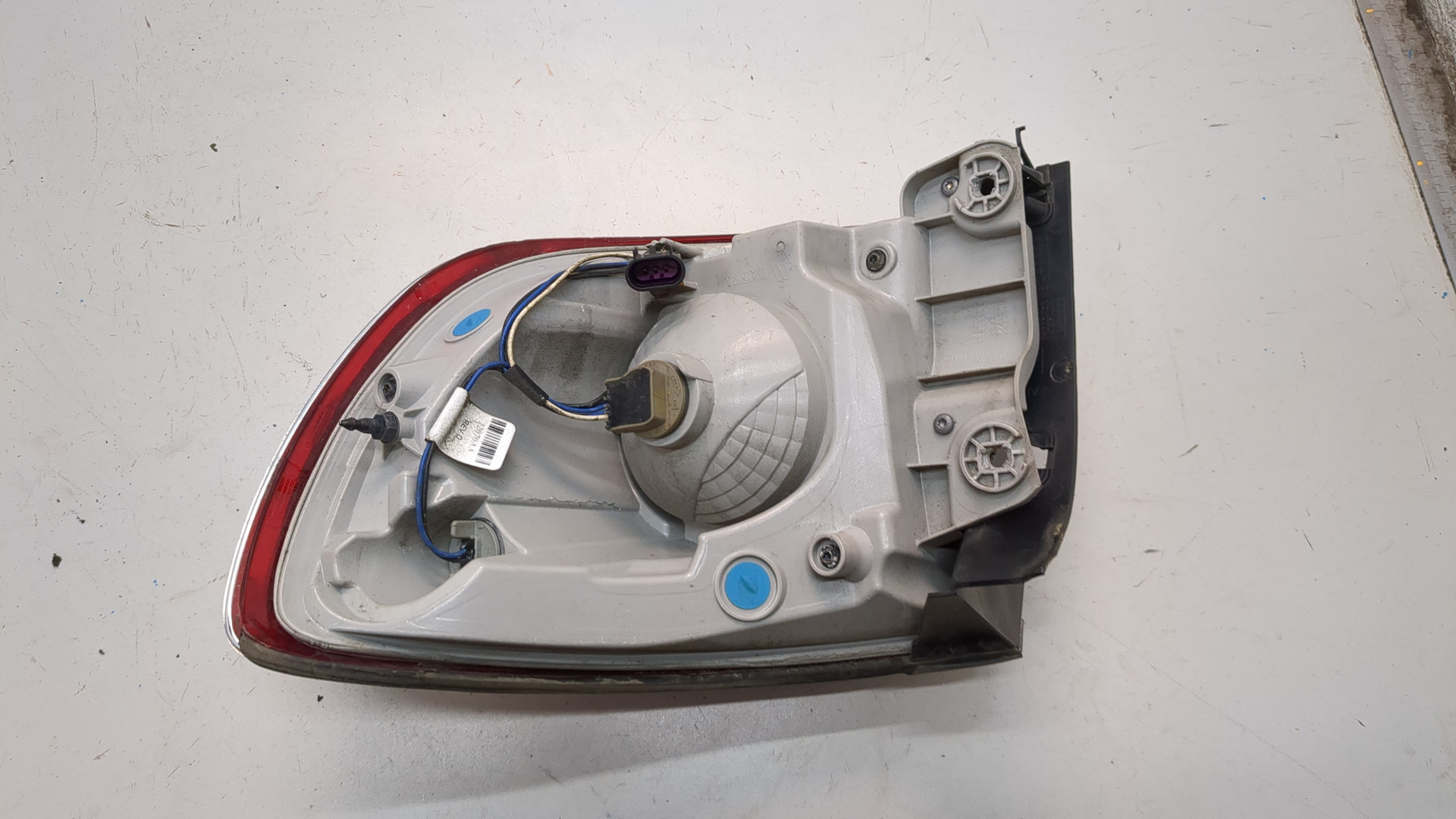 Фонарь задний левый