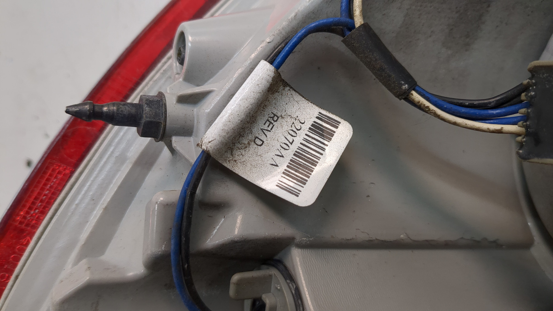 Фонарь задний левый