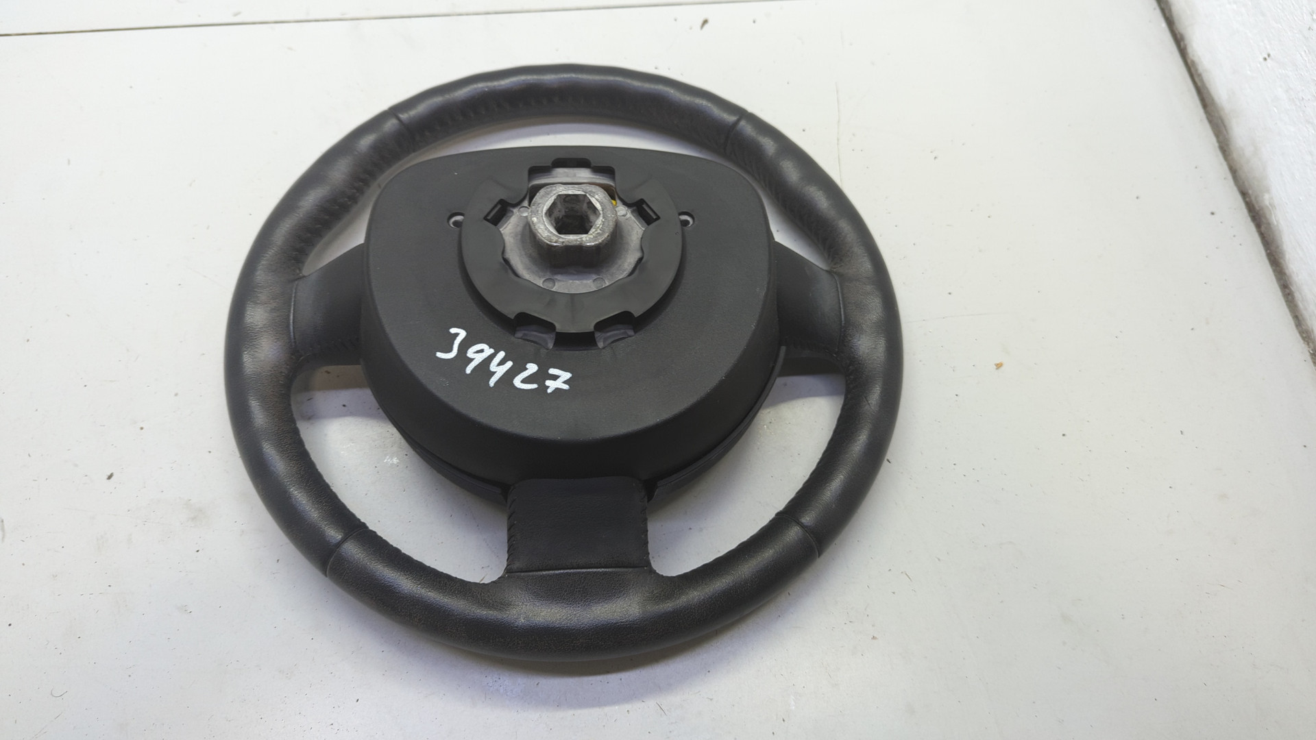 Рулевое колесо (руль)