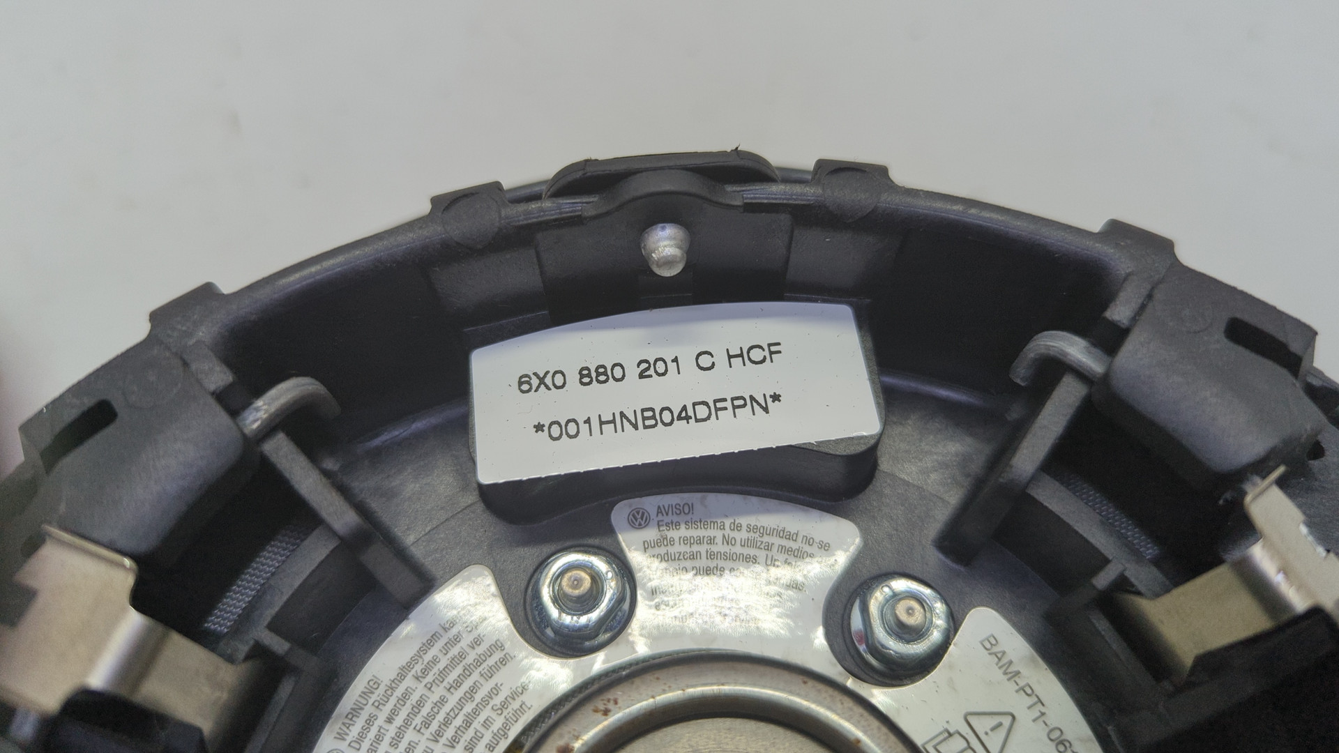 Подушка безопасности в рулевое колесо