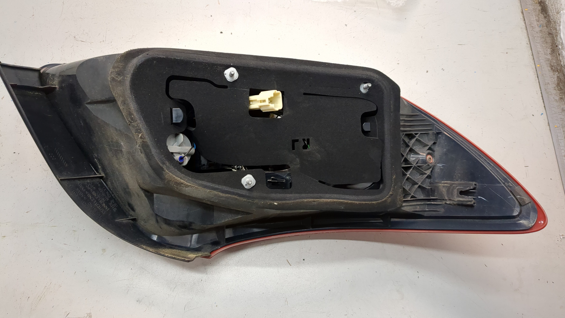 Фонарь задний правый