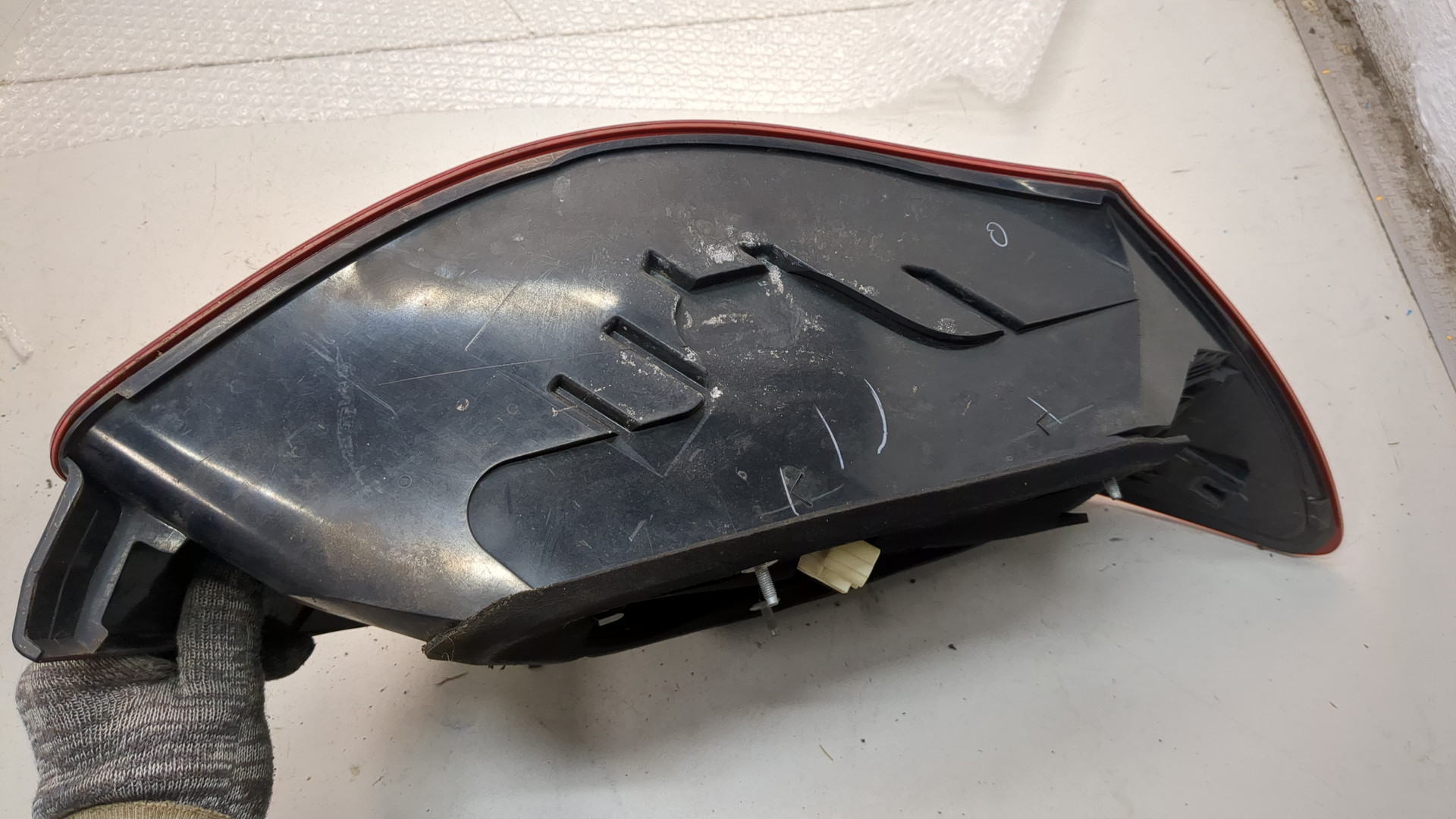 Фонарь задний правый