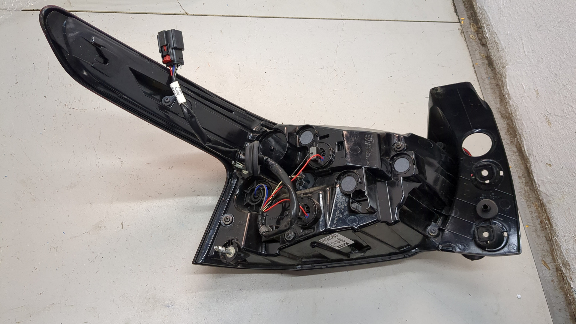 Фонарь задний правый