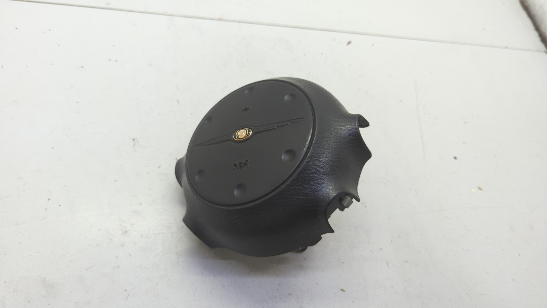 Подушка безопасности в рулевое колесо