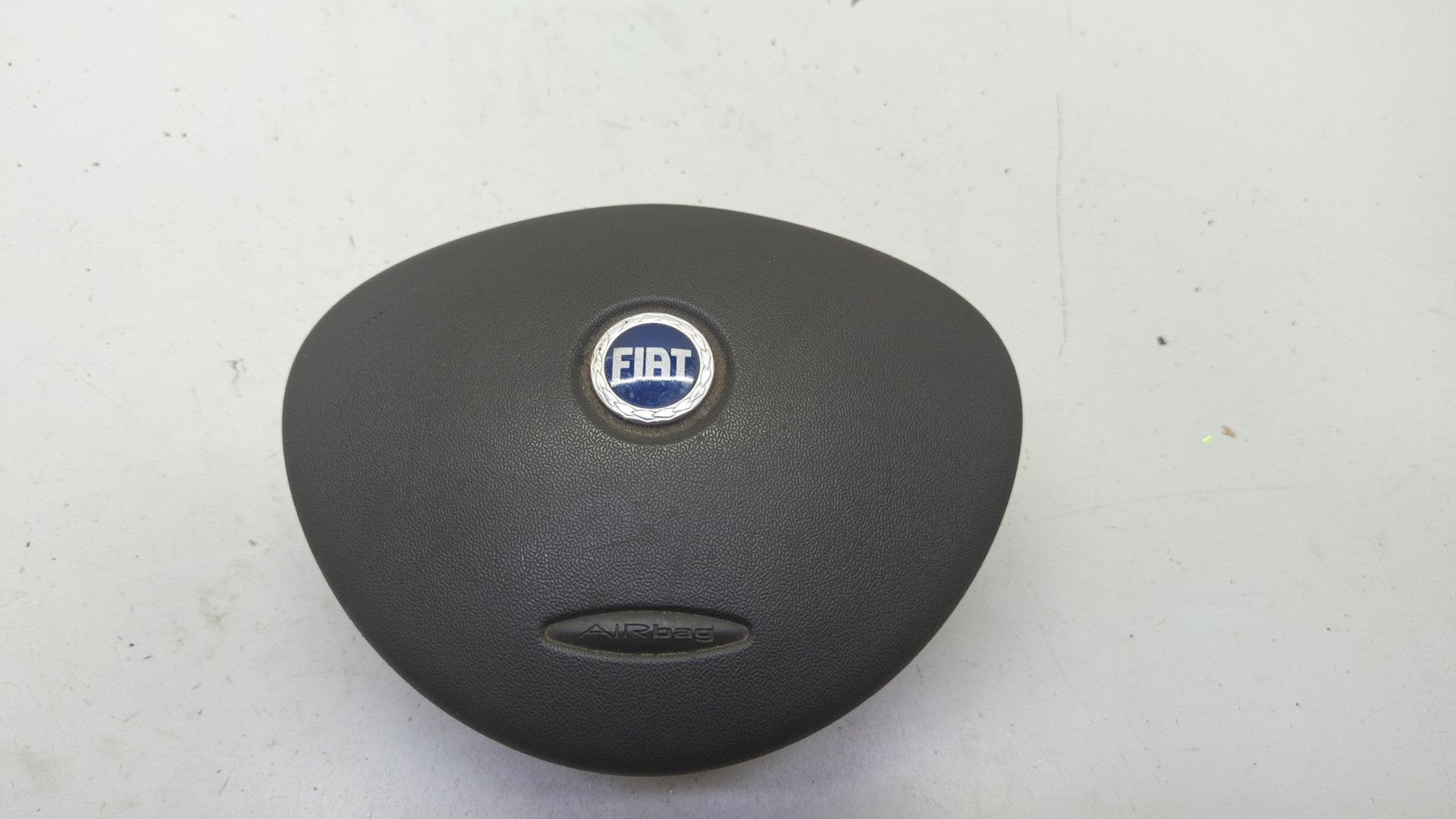 Подушка безопасности в рулевое колесо