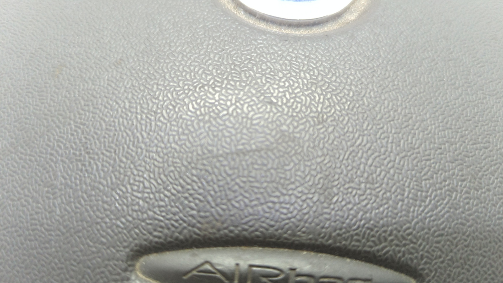 Подушка безопасности в рулевое колесо