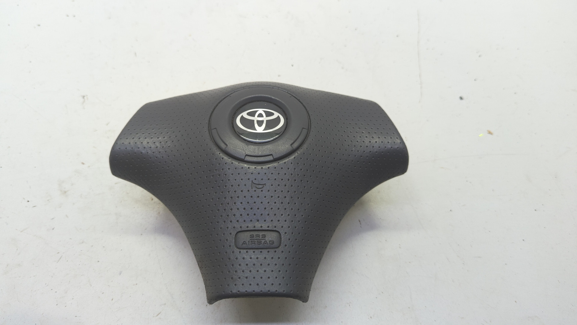 Подушка безопасности в рулевое колесо