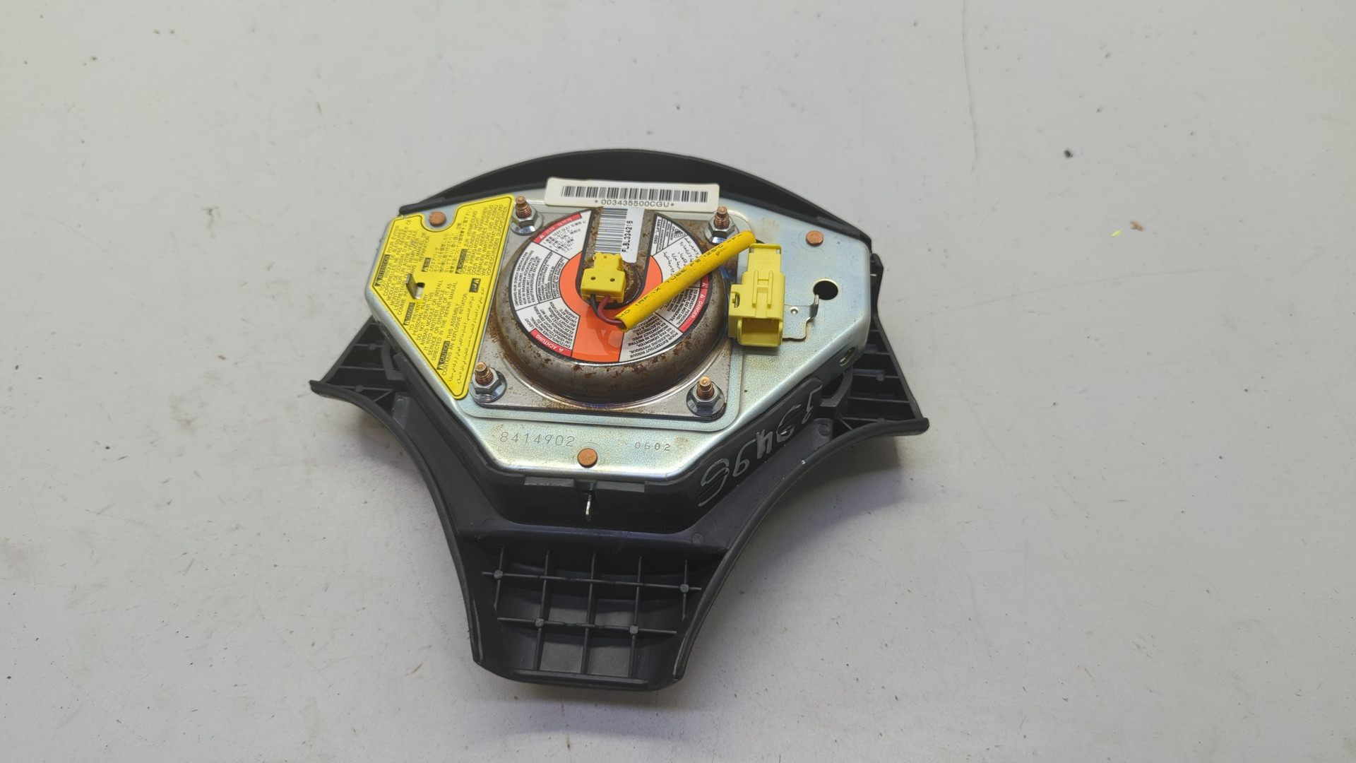 Подушка безопасности в рулевое колесо