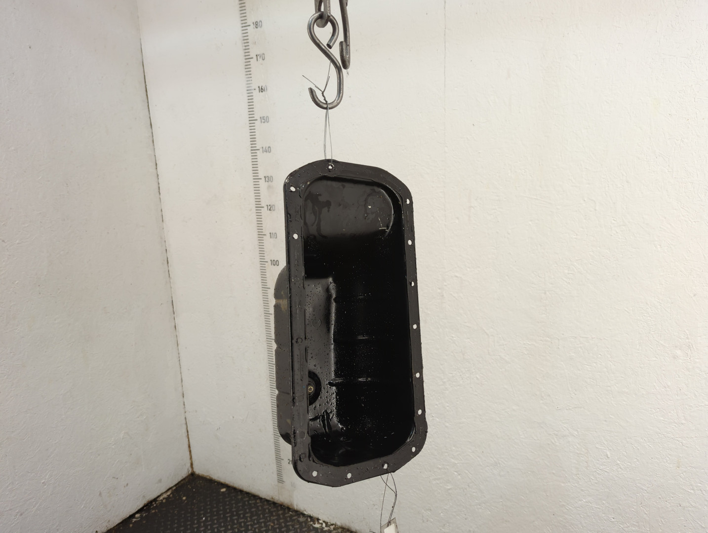 Поддон масляный двигателя (картер)