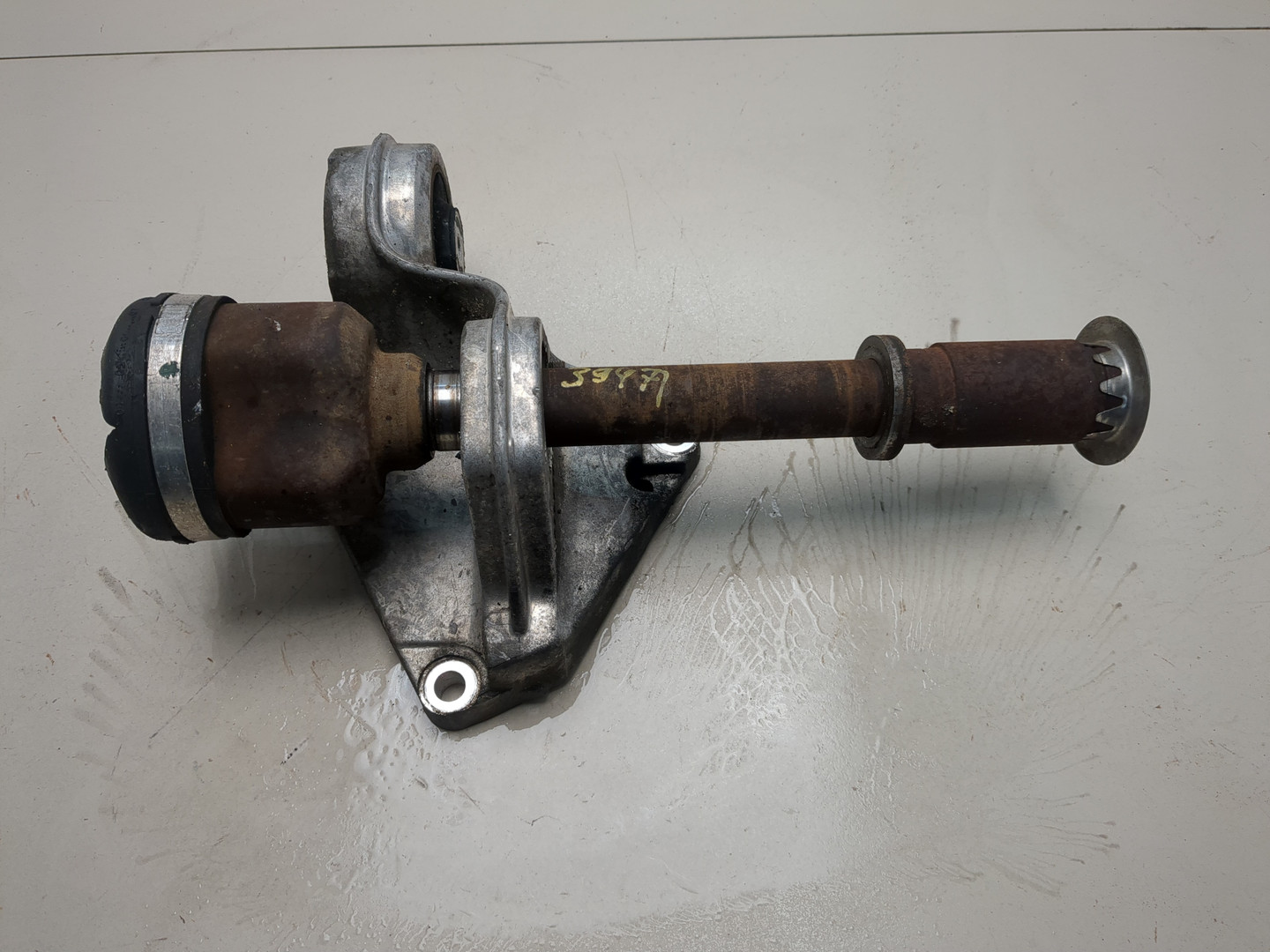 Полуось передняя правая