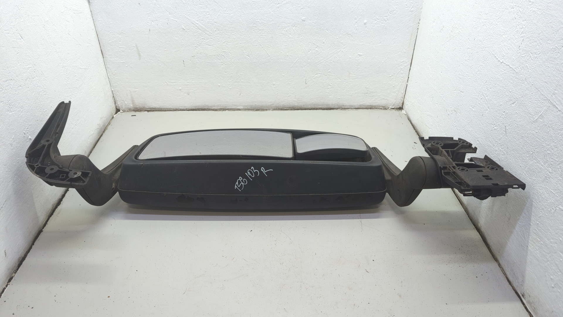 Зеркало правое электрическое