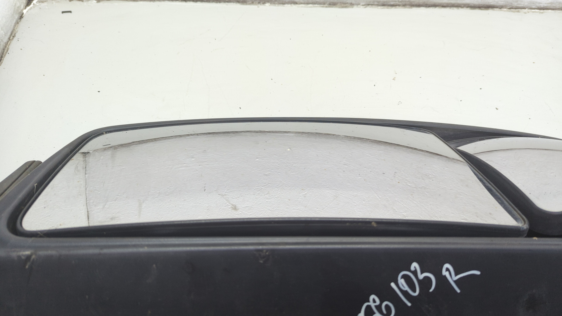 Зеркало правое электрическое