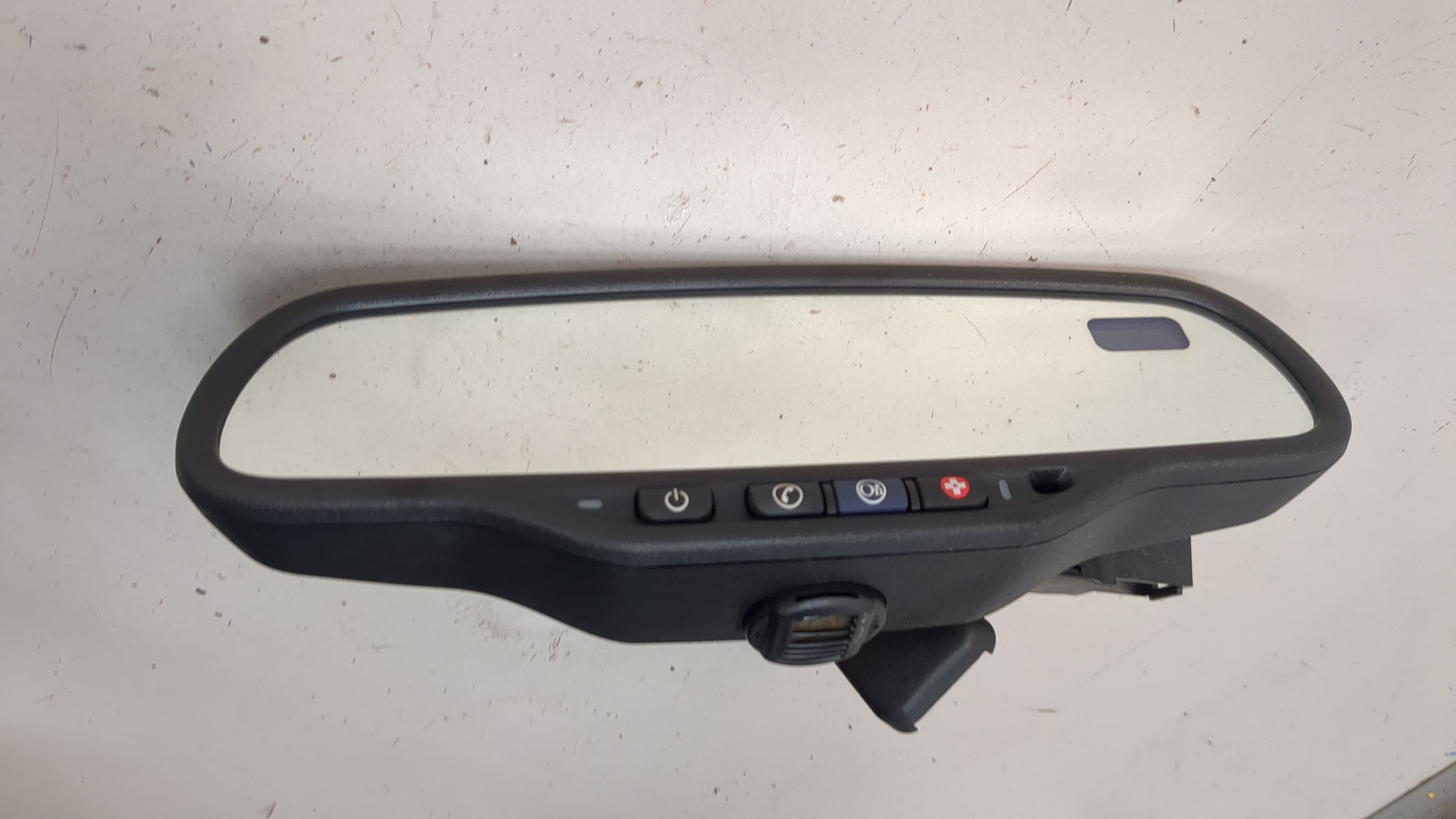 Зеркало заднего вида