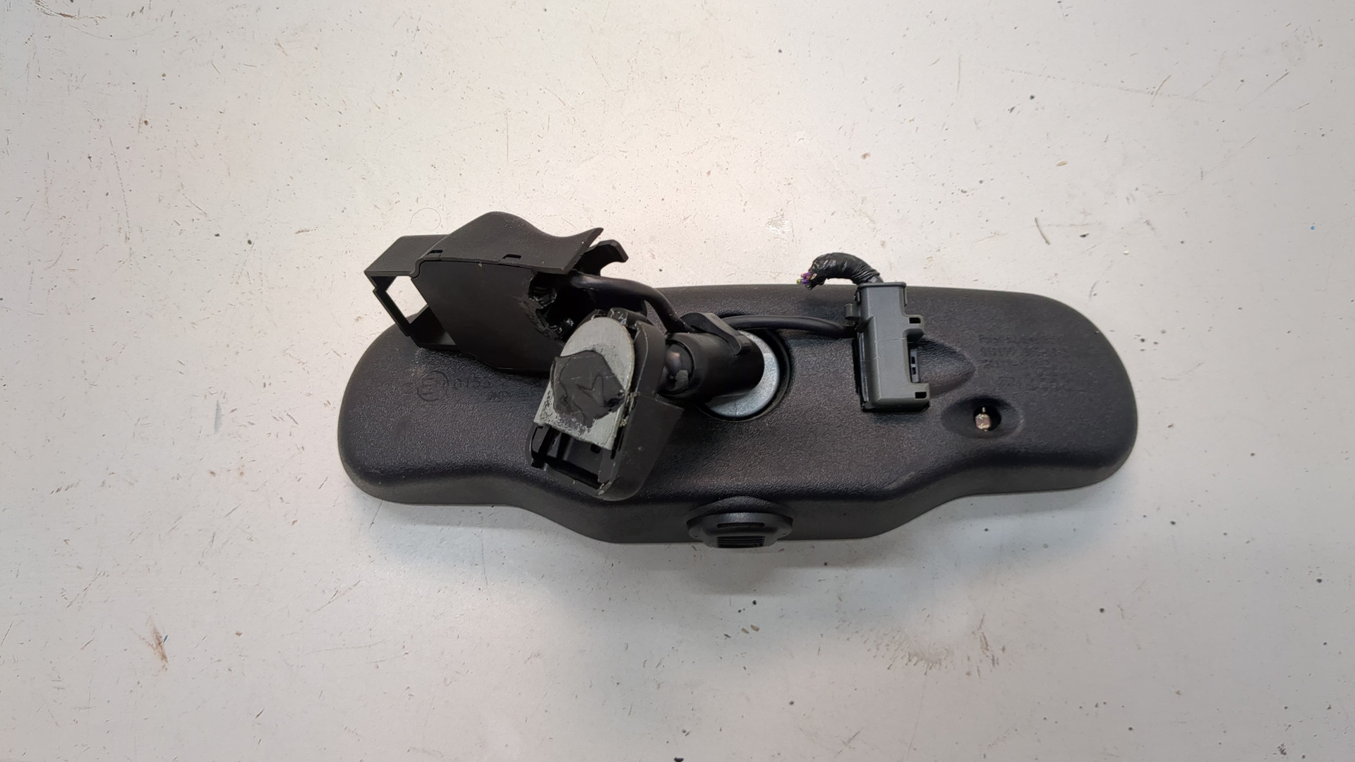 Зеркало заднего вида