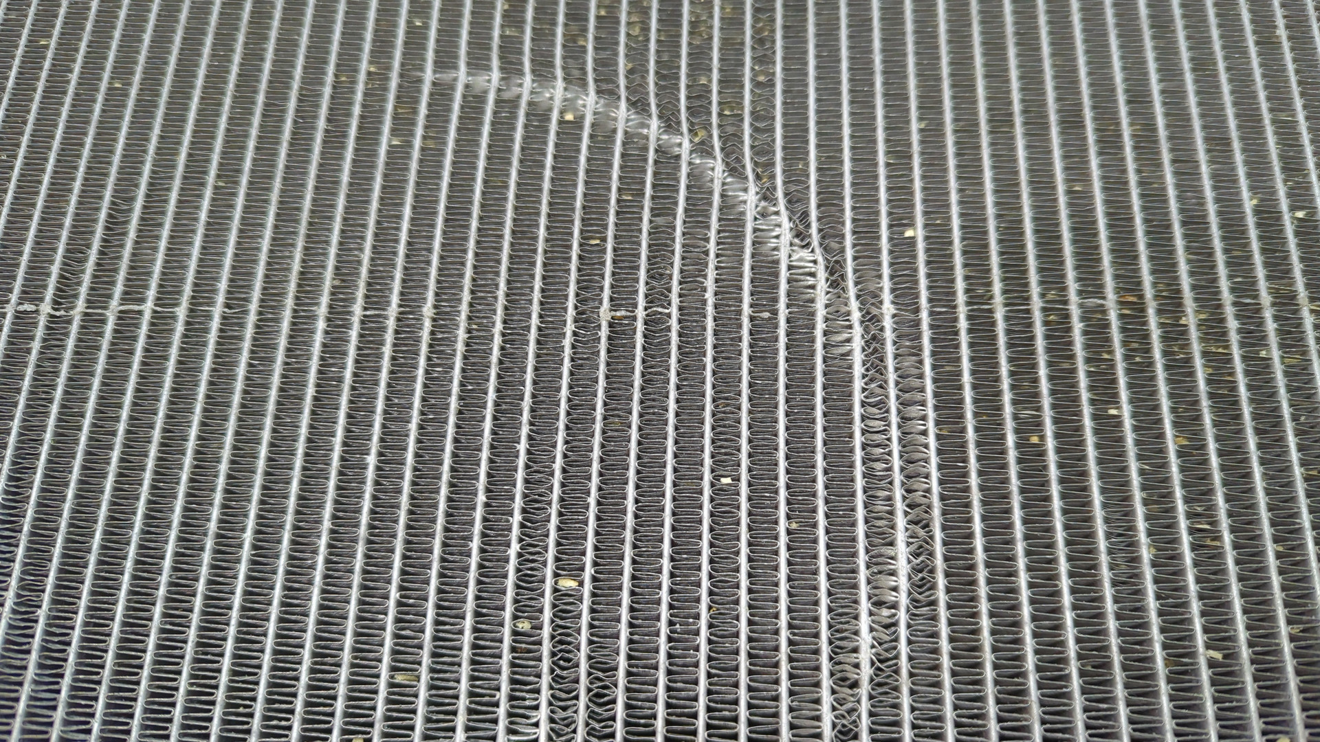 Радиатор охлаждения двигателя основной