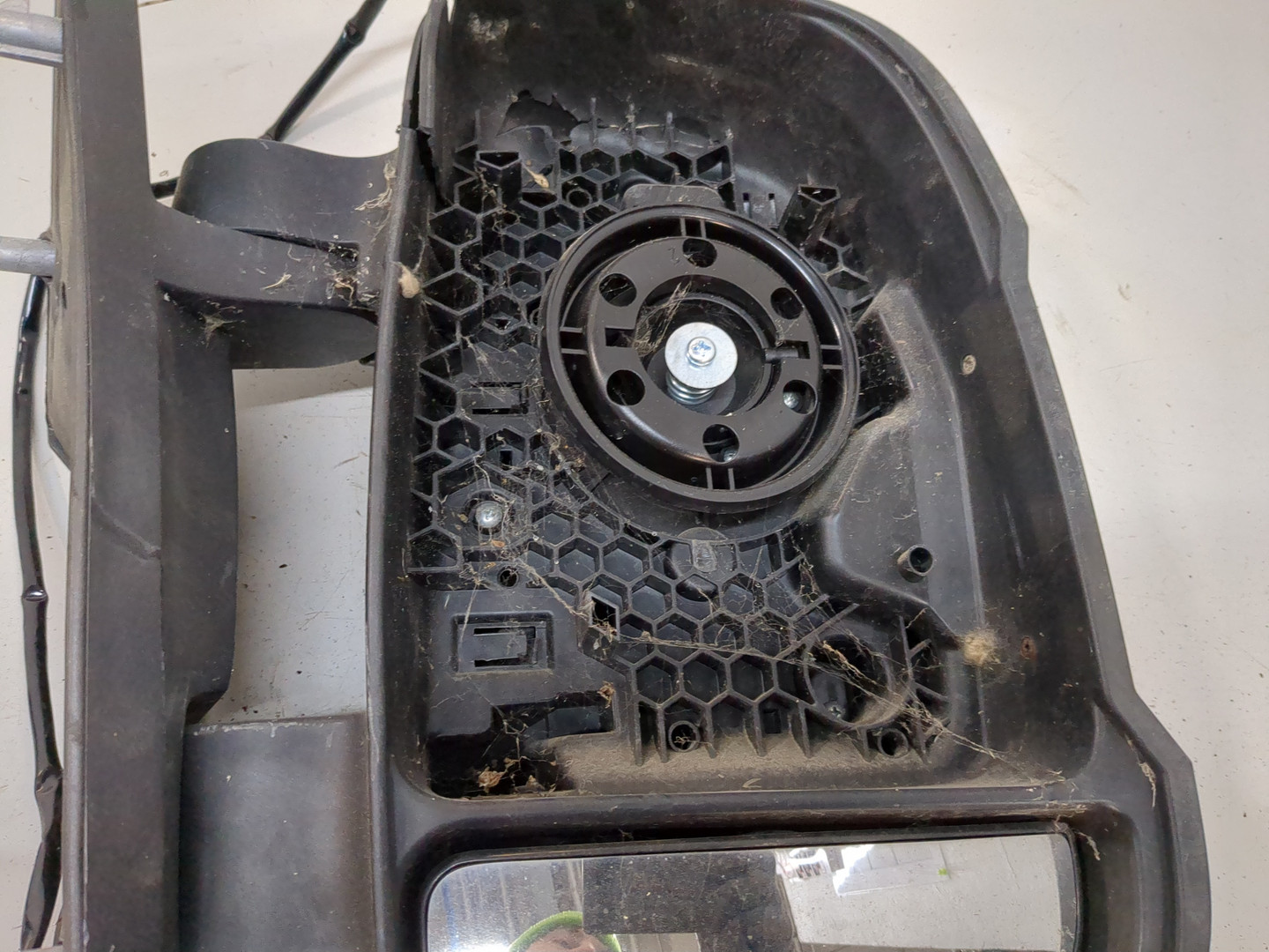 Зеркало правое электрическое