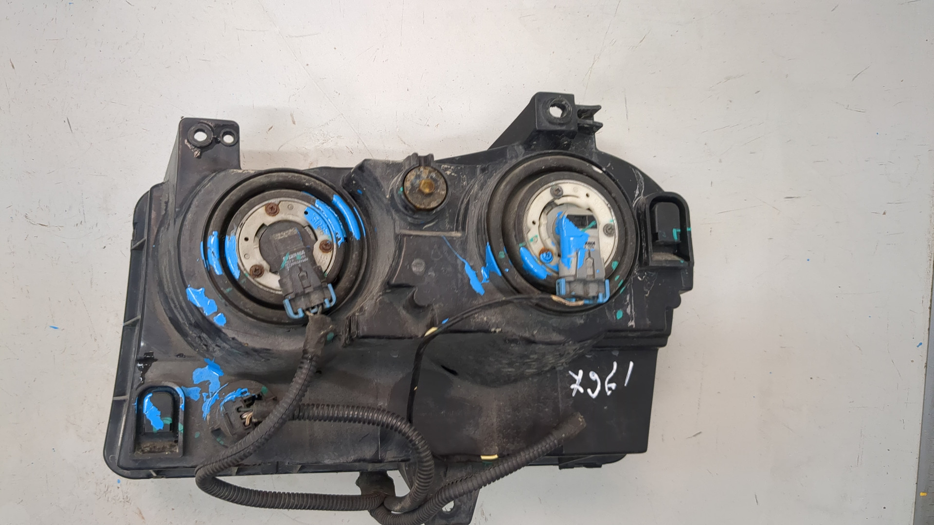 Фара правая