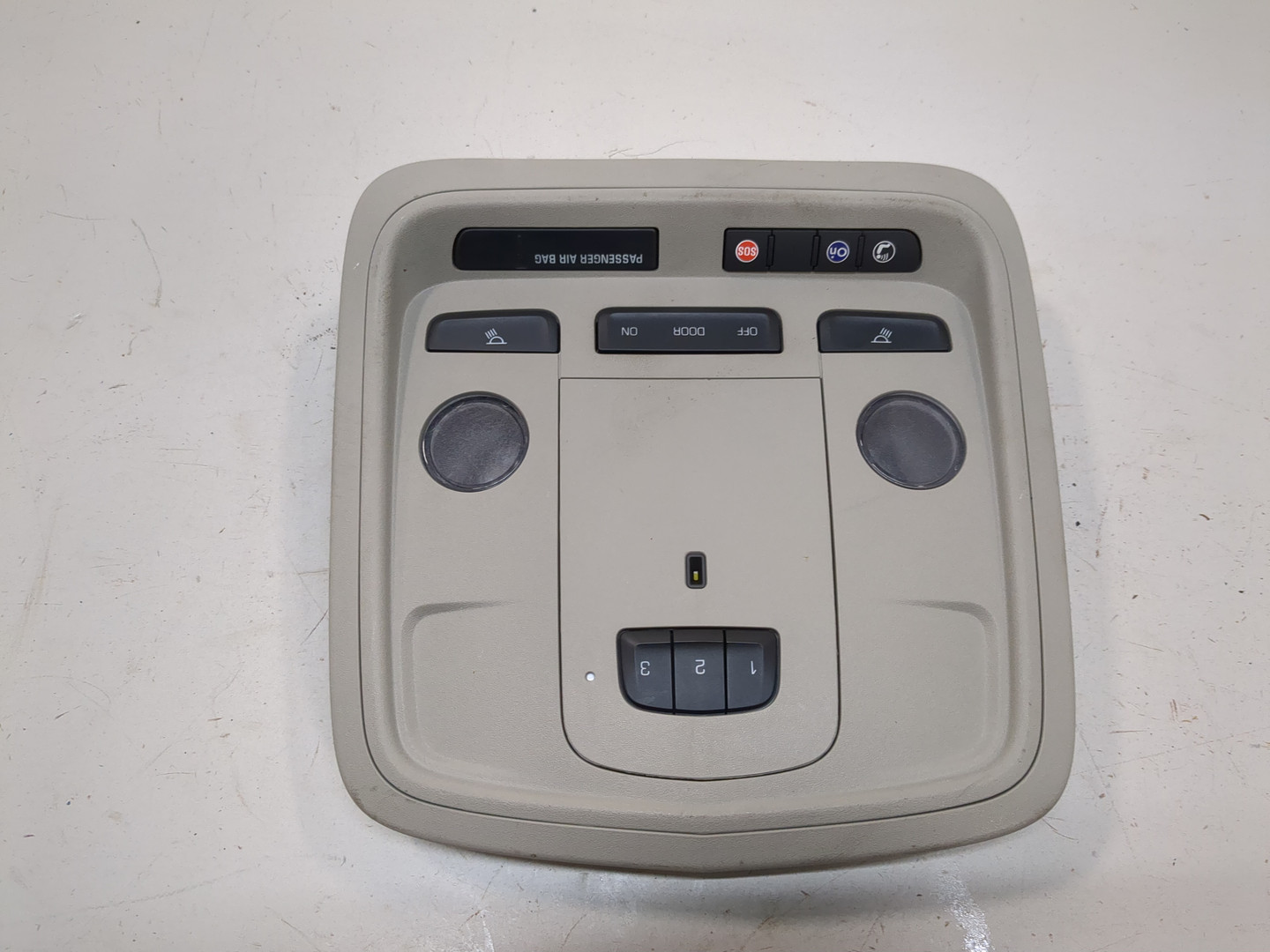 Плафон салонный