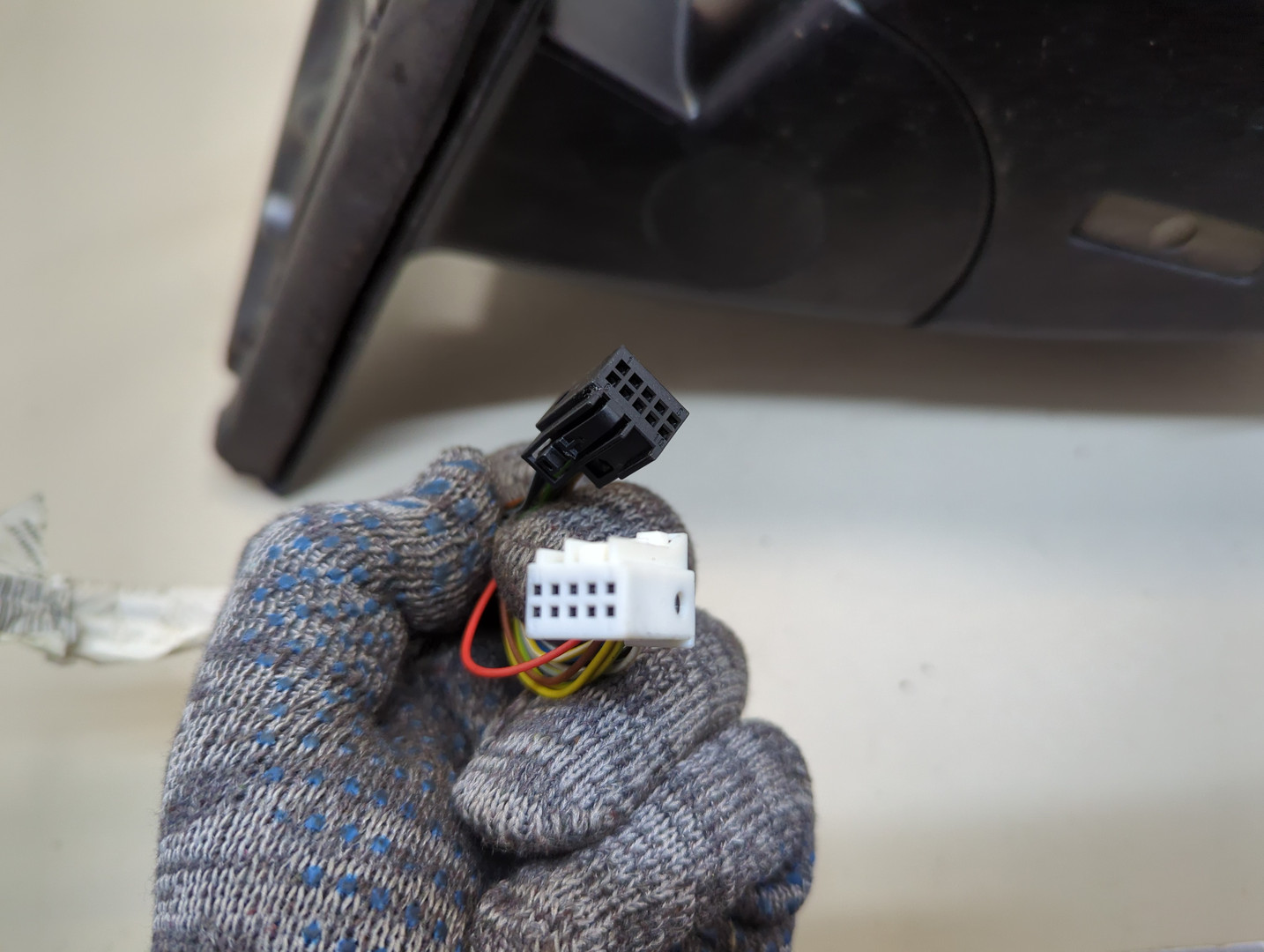 Зеркало правое электрическое